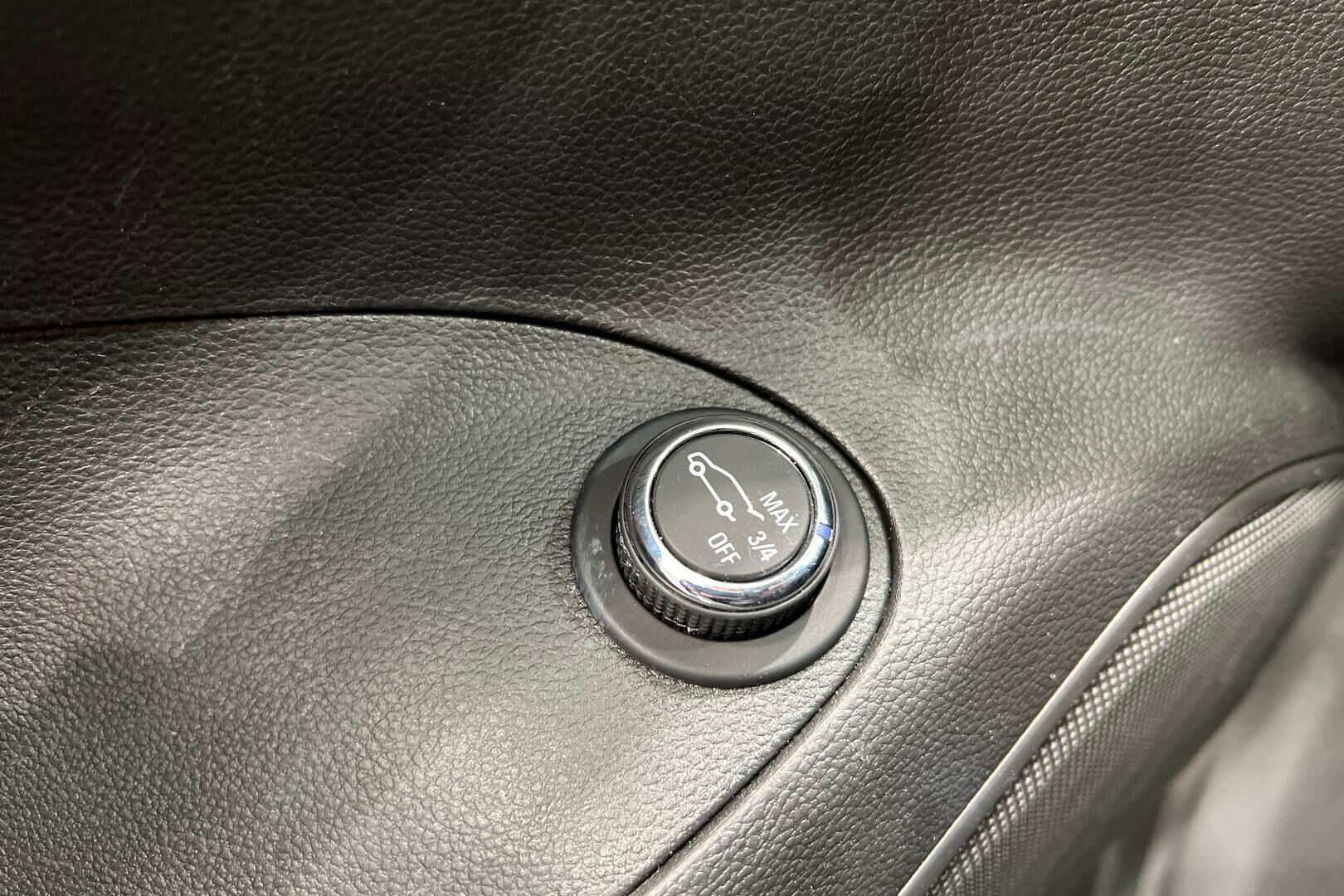 Opel Astra iso kuva 26