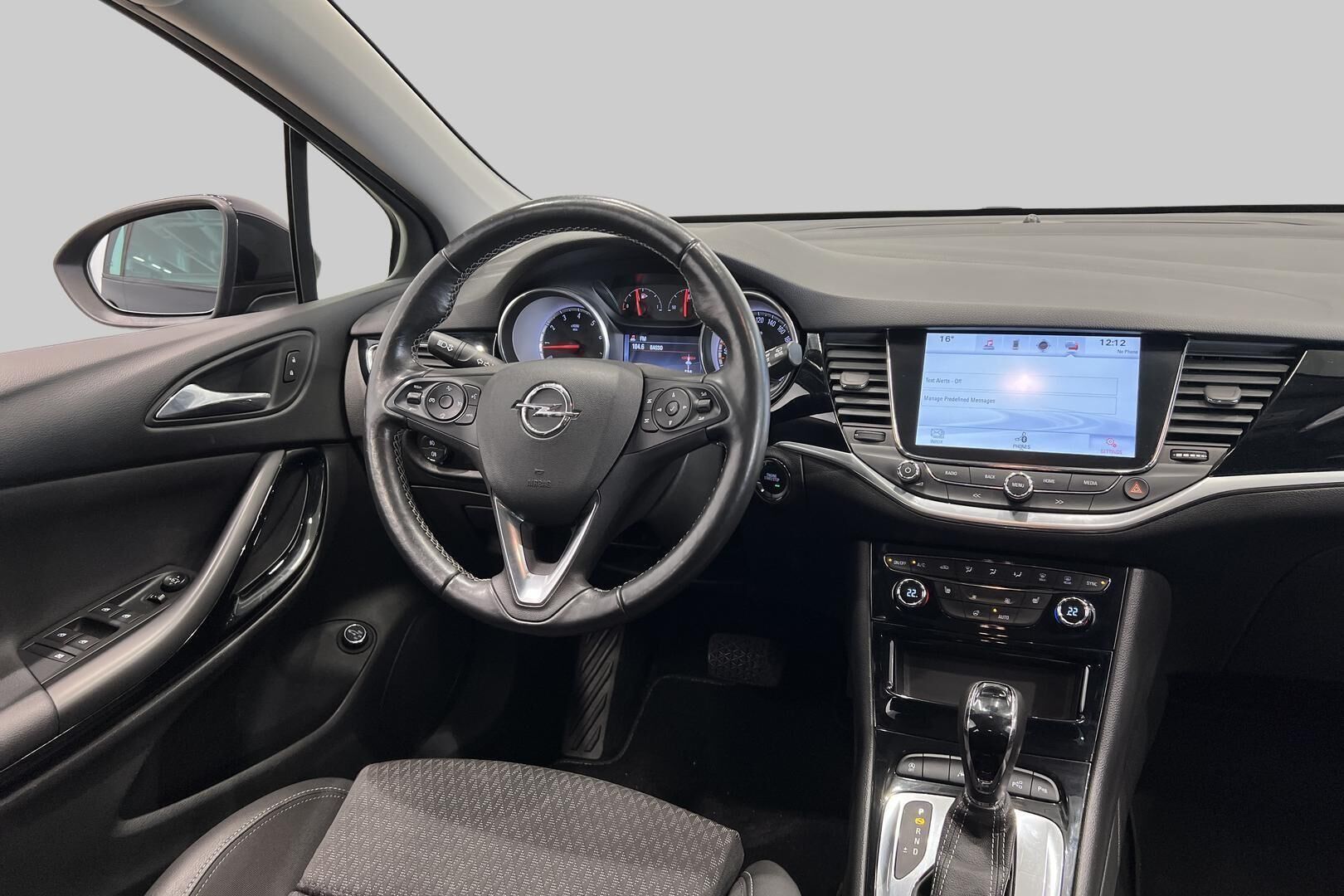 Opel Astra iso kuva 28