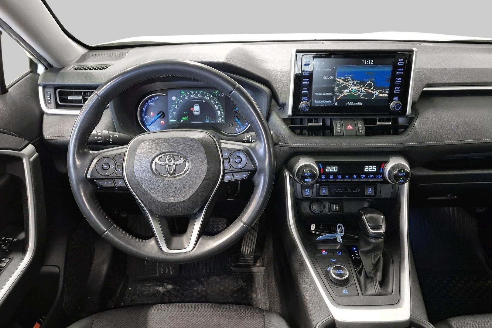 Toyota RAV4 iso kuva 2