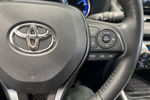 Toyota RAV4 esikatselu 21