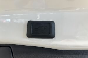 Toyota RAV4 esikatselu 29