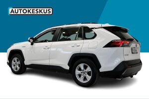 Toyota RAV4 esikatselu 6