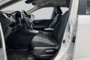 Toyota RAV4 esikatselu 8