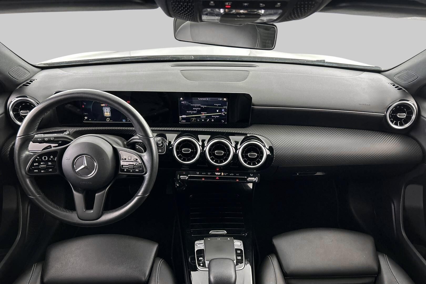 Mercedes-Benz A iso kuva 10