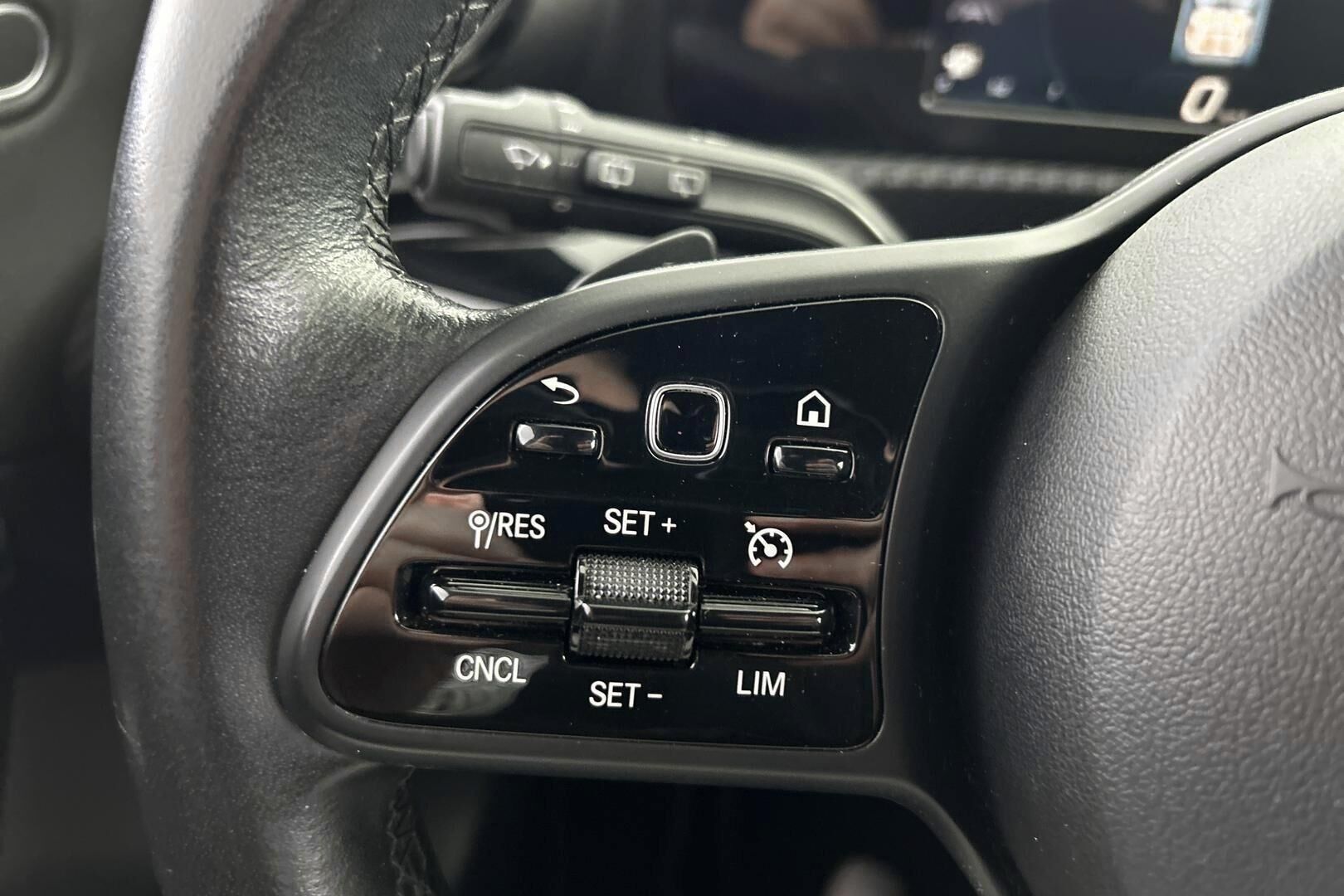 Mercedes-Benz A iso kuva 17
