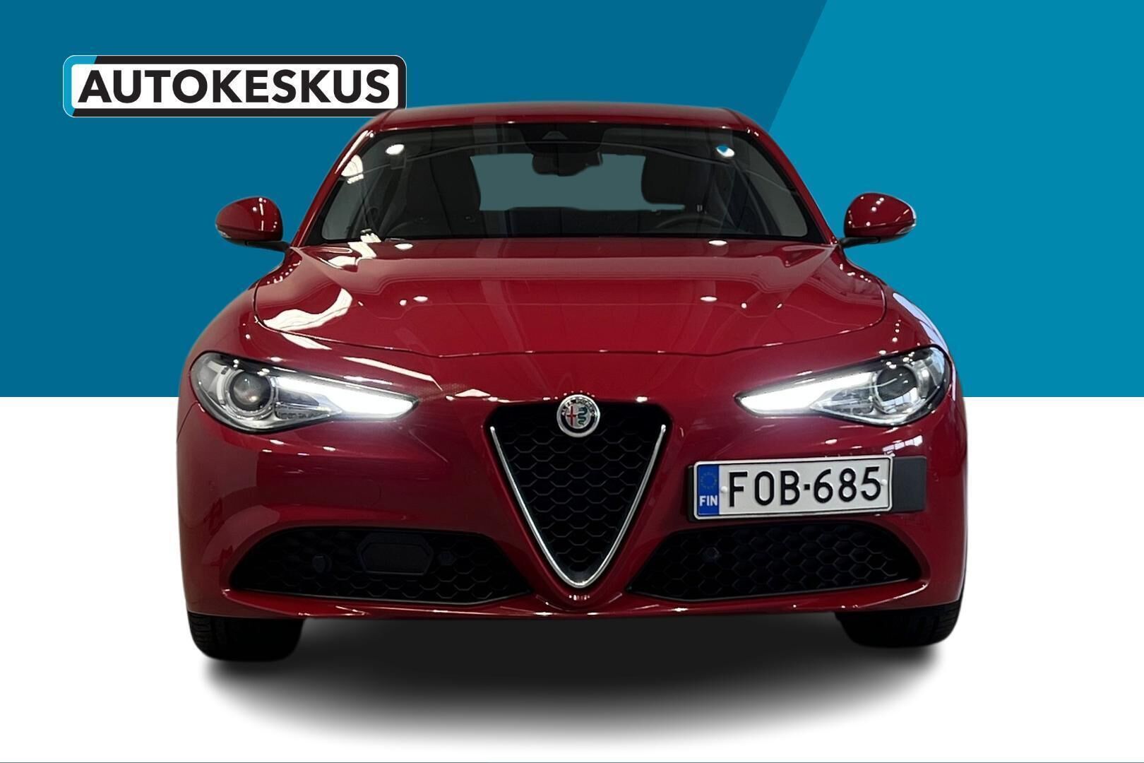 Alfa Romeo Giulia iso kuva 2