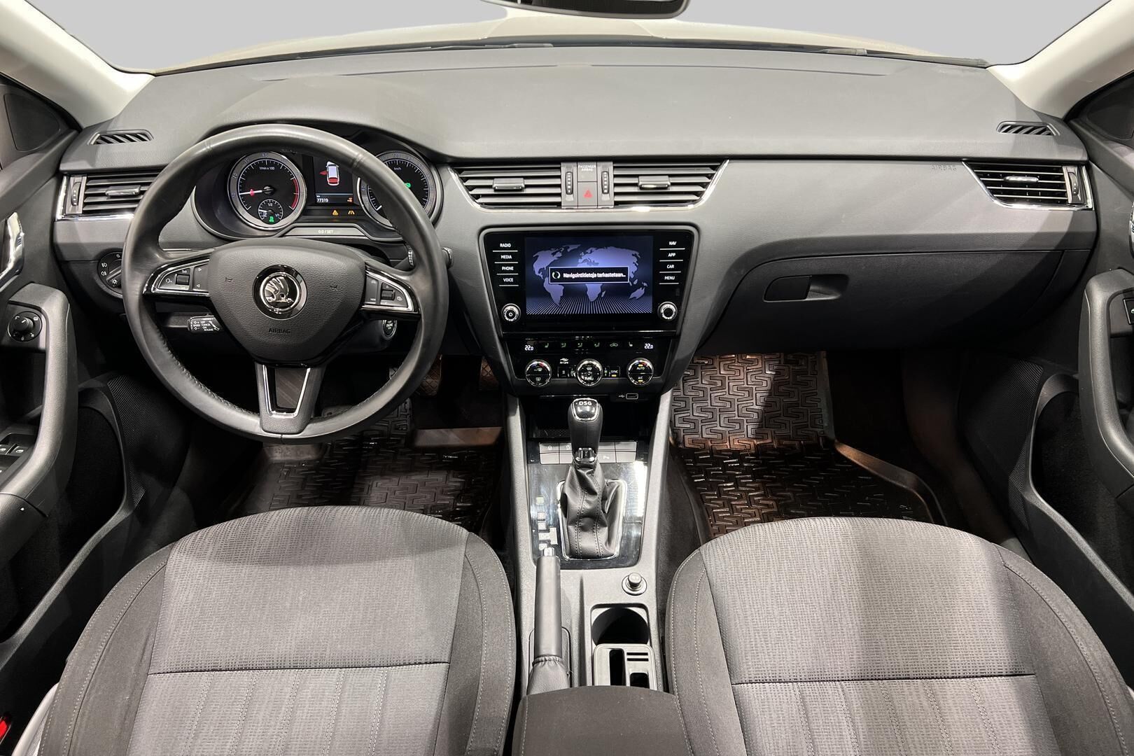 Skoda Octavia iso kuva 15