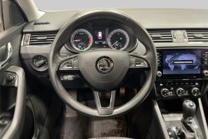 Skoda Octavia esikatselu 6