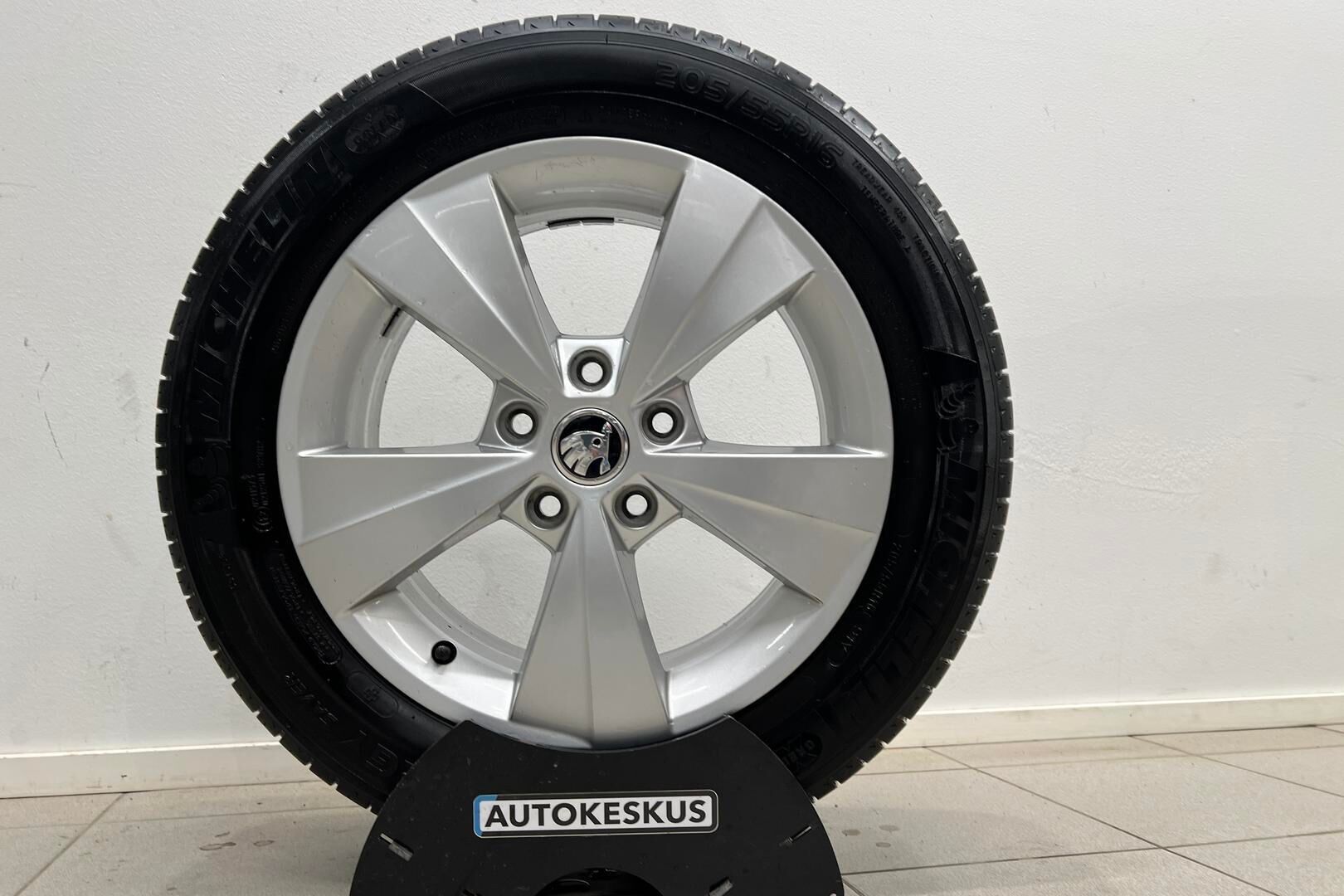 Skoda Octavia iso kuva 28