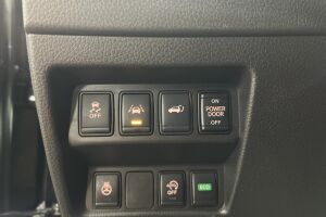 Nissan X-Trail esikatselu 17