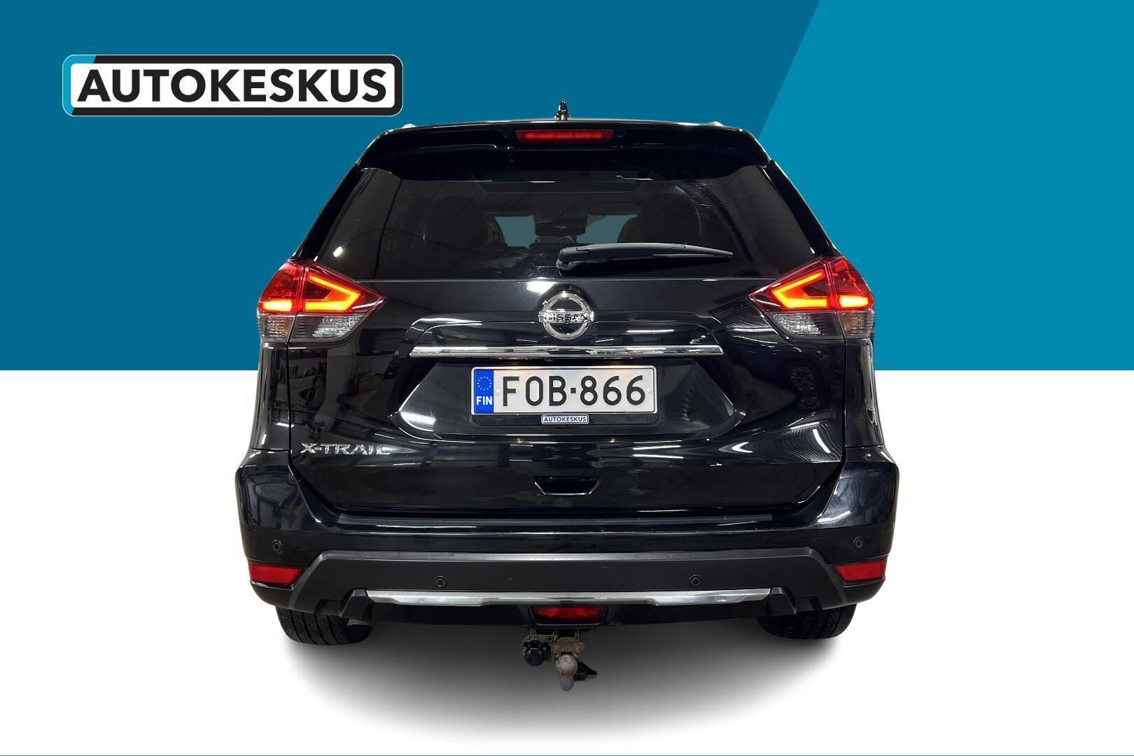 Nissan X-Trail iso kuva 6