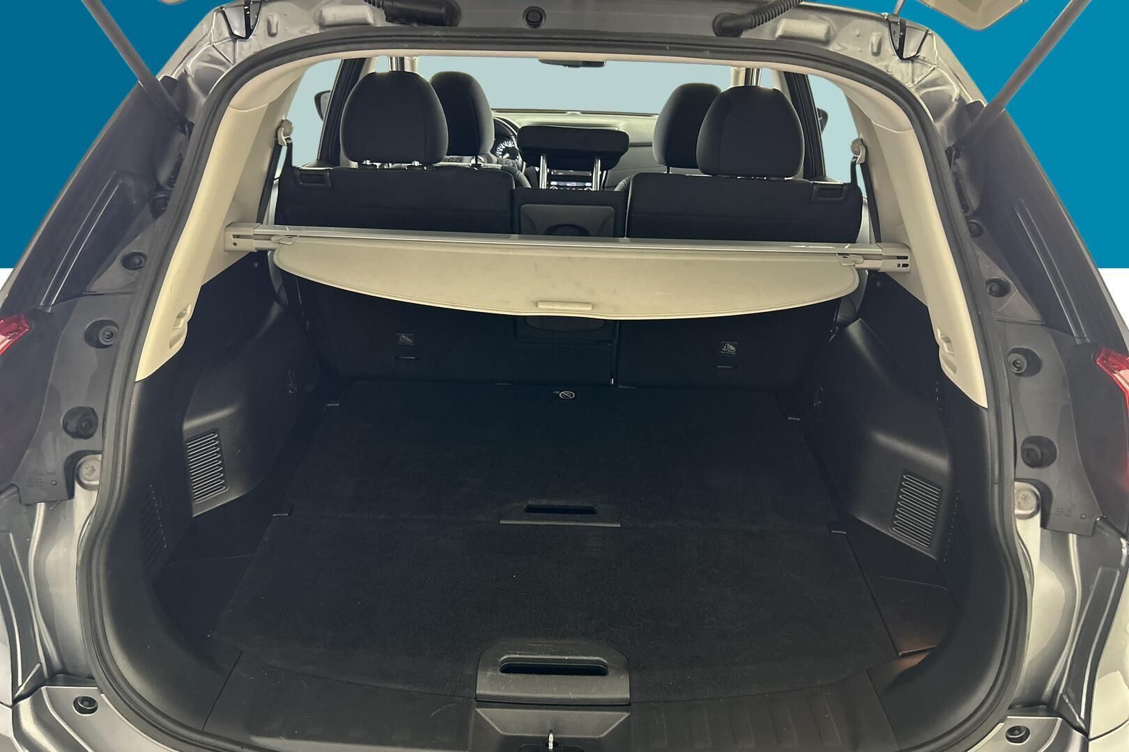 Nissan X-Trail iso kuva 28