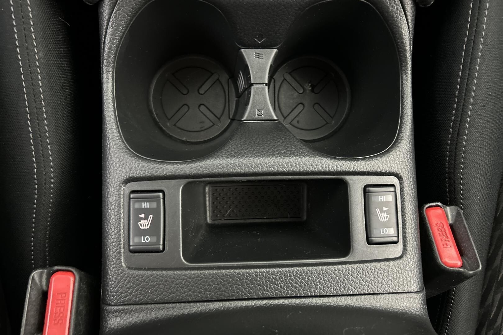 Nissan X-Trail iso kuva 19