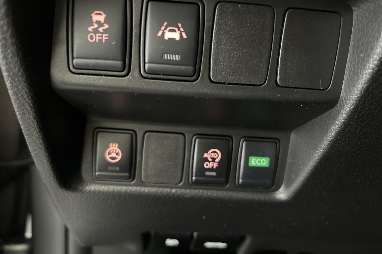 Nissan X-Trail iso kuva 23