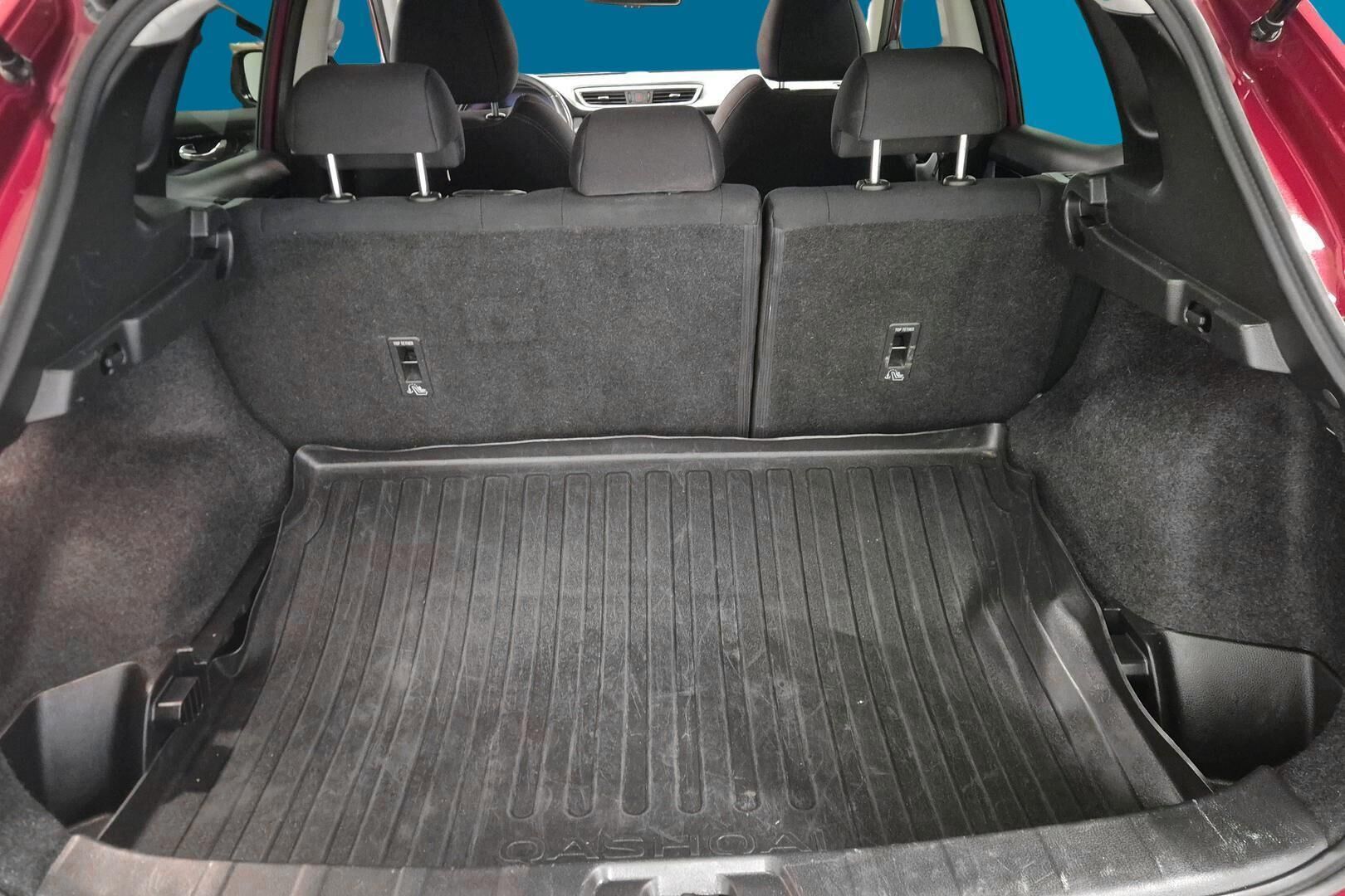 Nissan Qashqai iso kuva 7