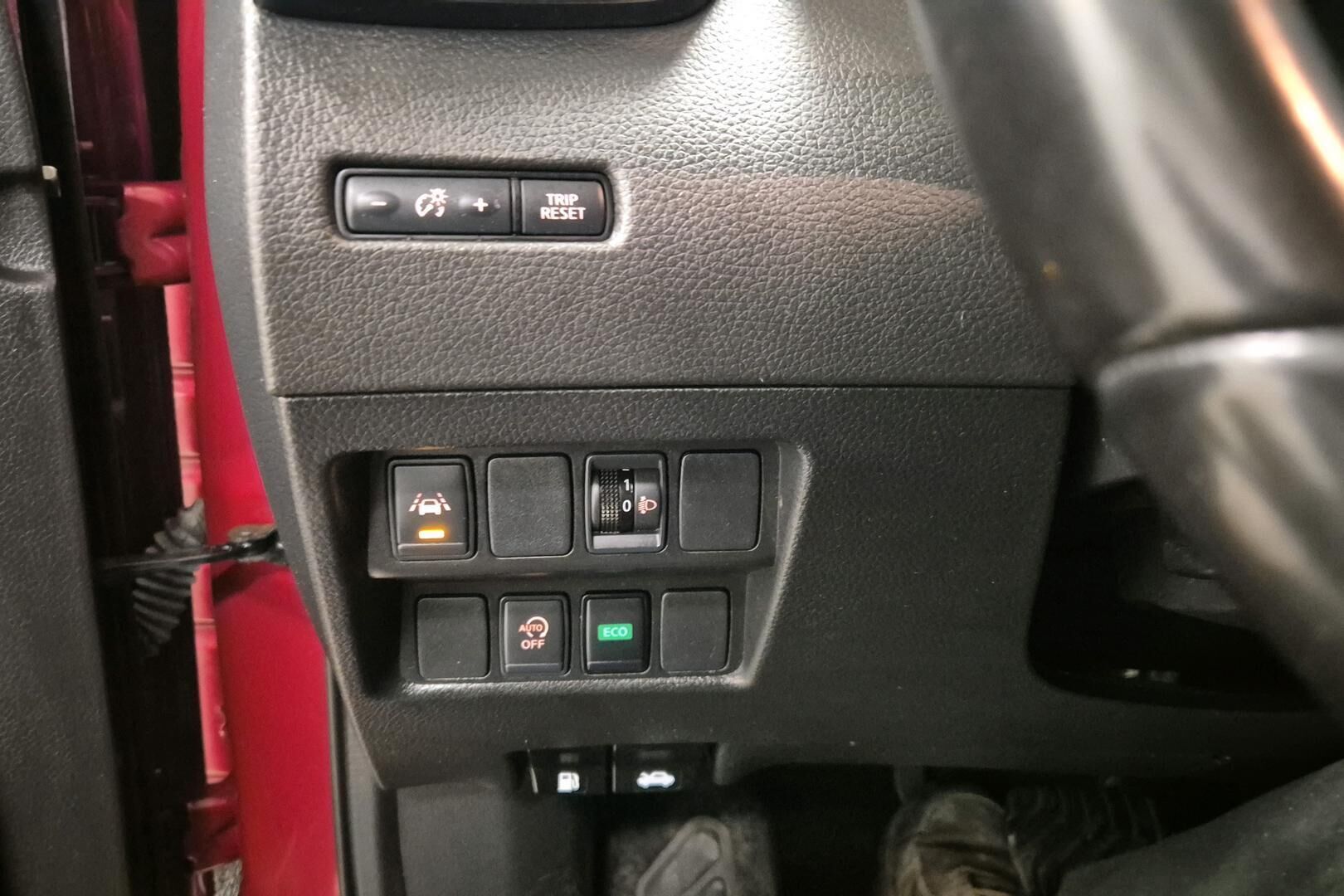 Nissan Qashqai iso kuva 16