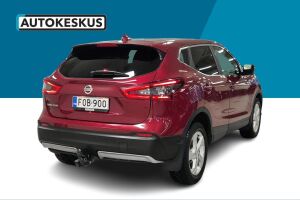 Nissan Qashqai esikatselu 1