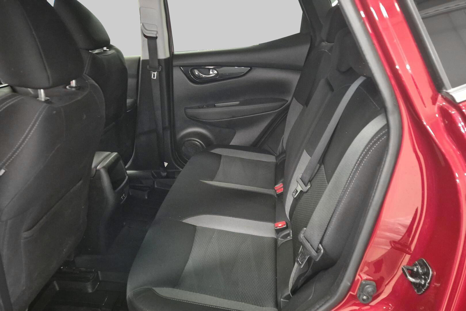 Nissan Qashqai iso kuva 5