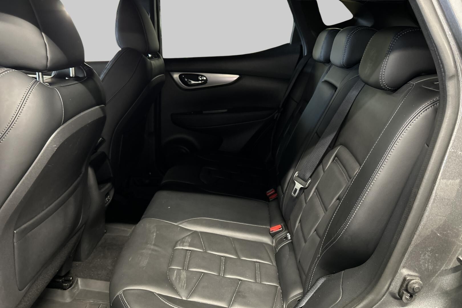 Nissan Qashqai iso kuva 10