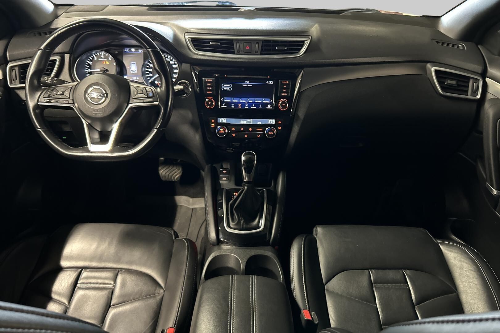 Nissan Qashqai iso kuva 11