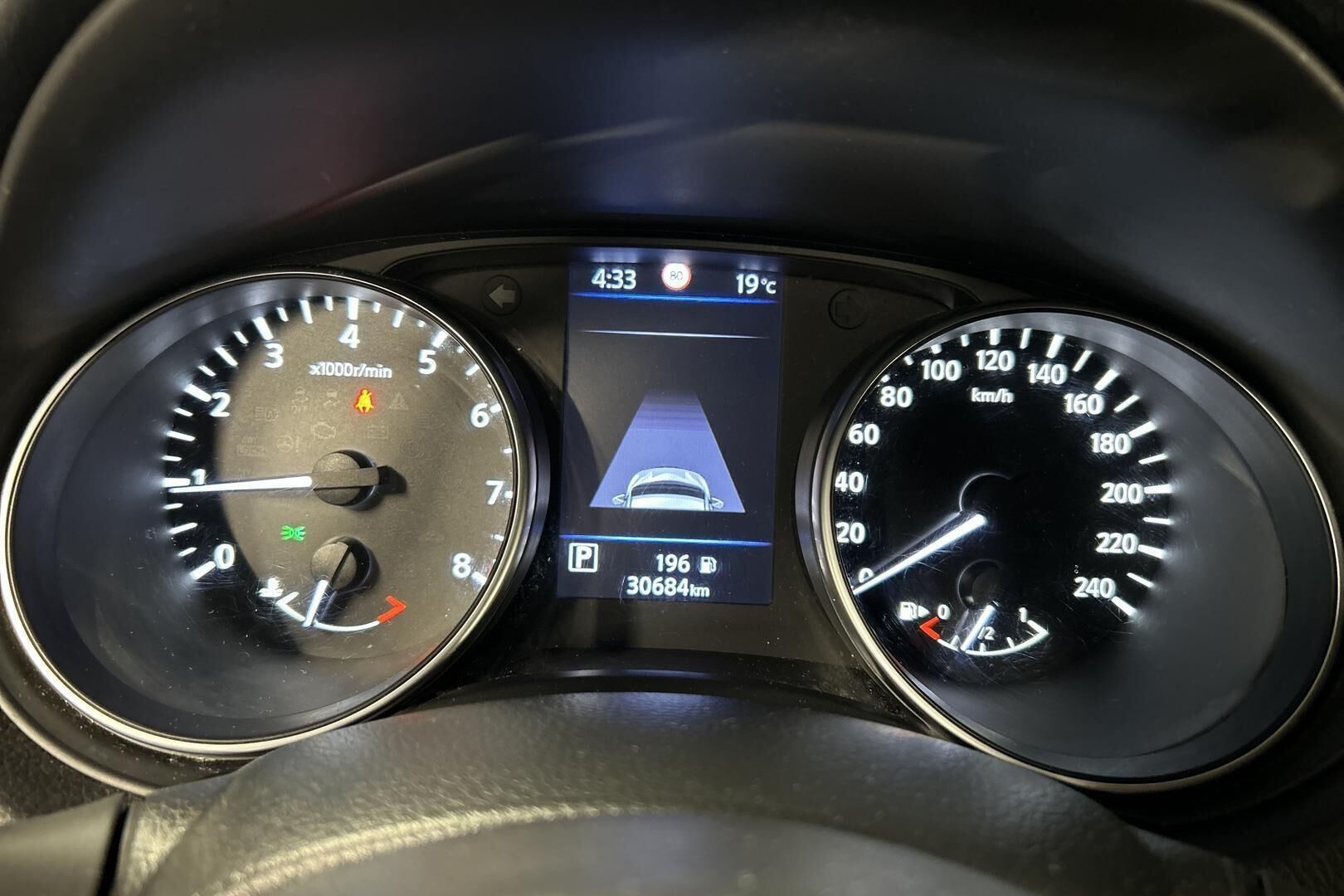 Nissan Qashqai iso kuva 16