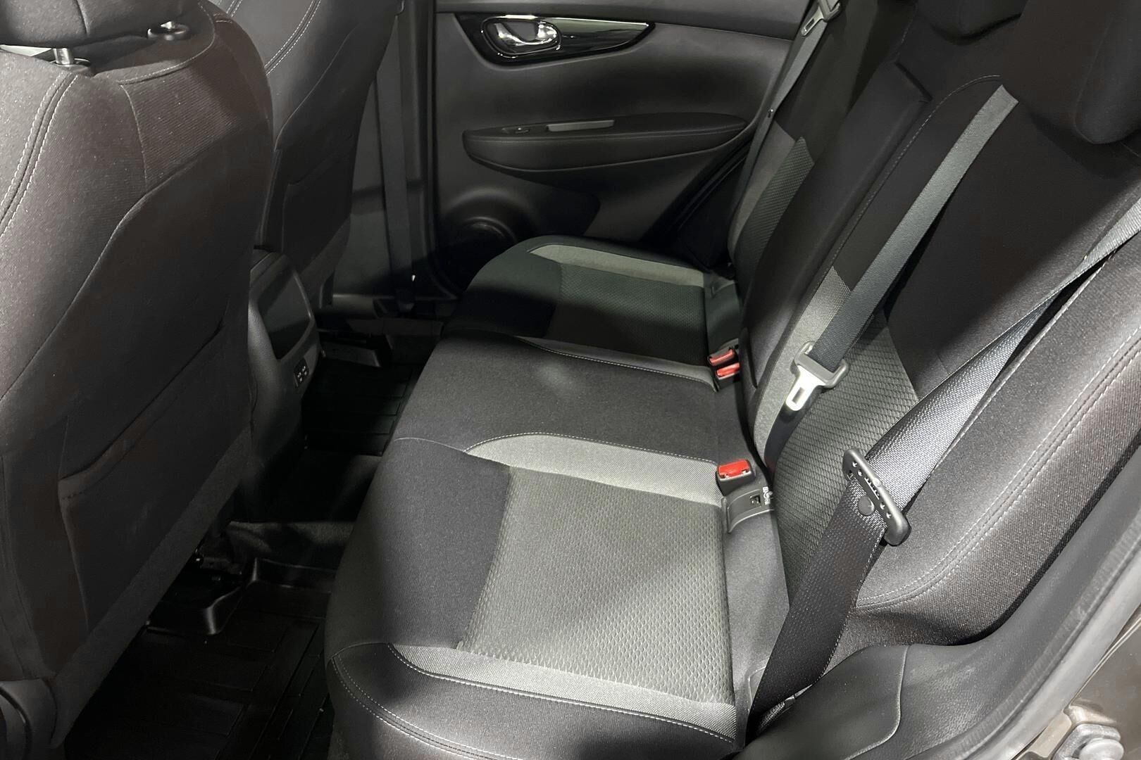 Nissan Qashqai iso kuva 10