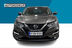 Nissan Qashqai esikatselu 2