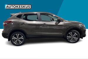 Nissan Qashqai esikatselu 4