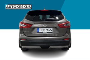 Nissan Qashqai esikatselu 6