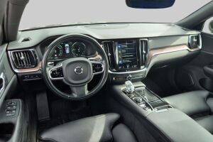Volvo V60 esikatselu 1