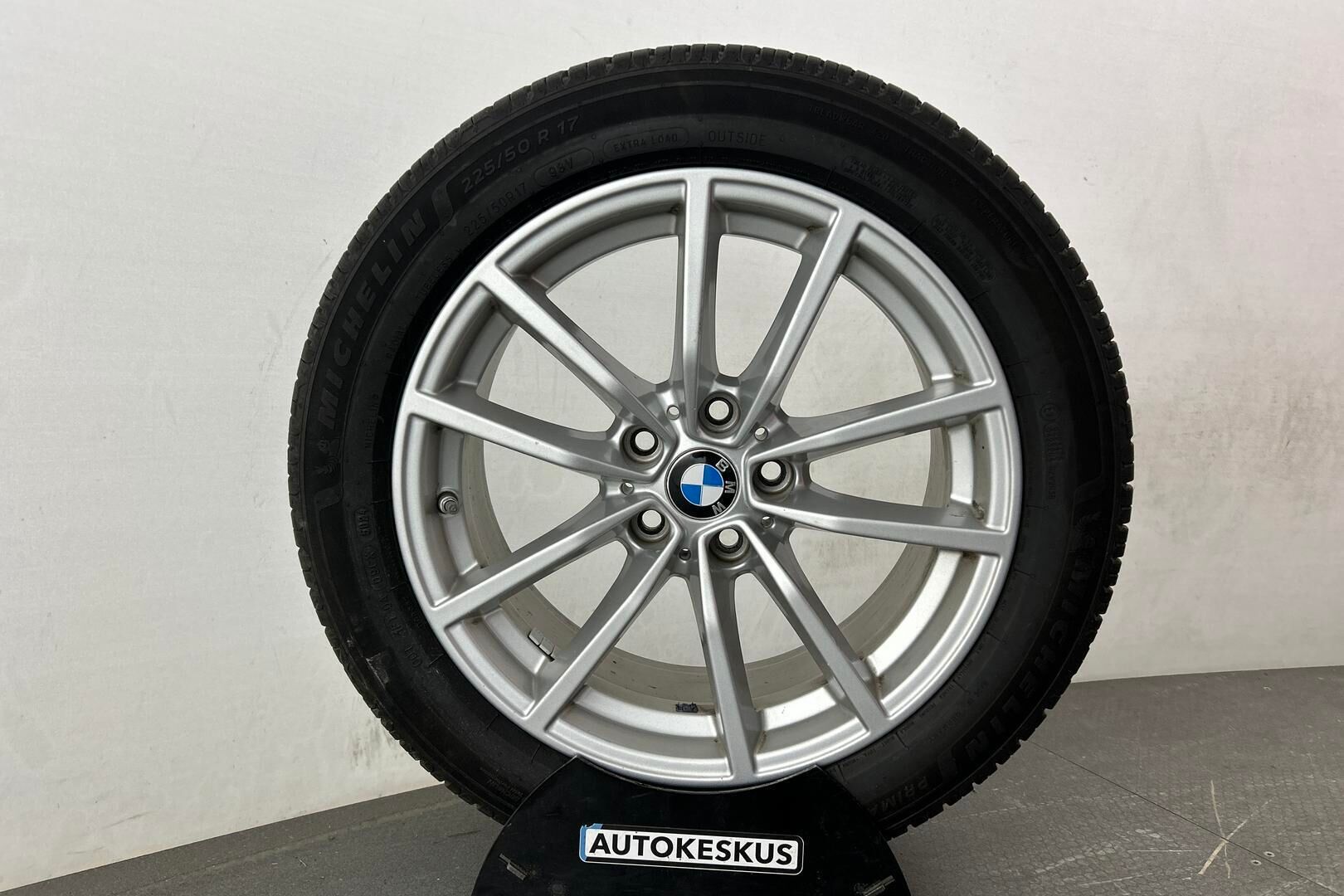 BMW 3-SARJA iso kuva 11