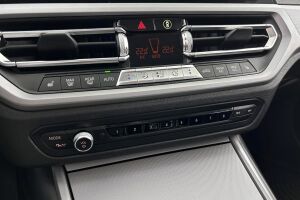 BMW 3-SARJA esikatselu 29