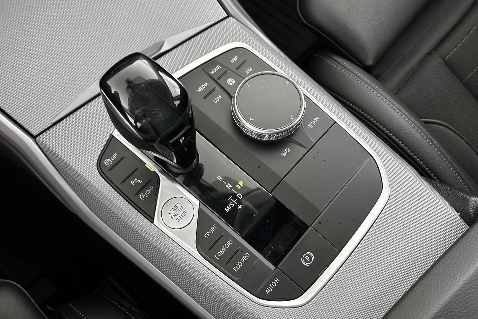 BMW 3-SARJA iso kuva 19
