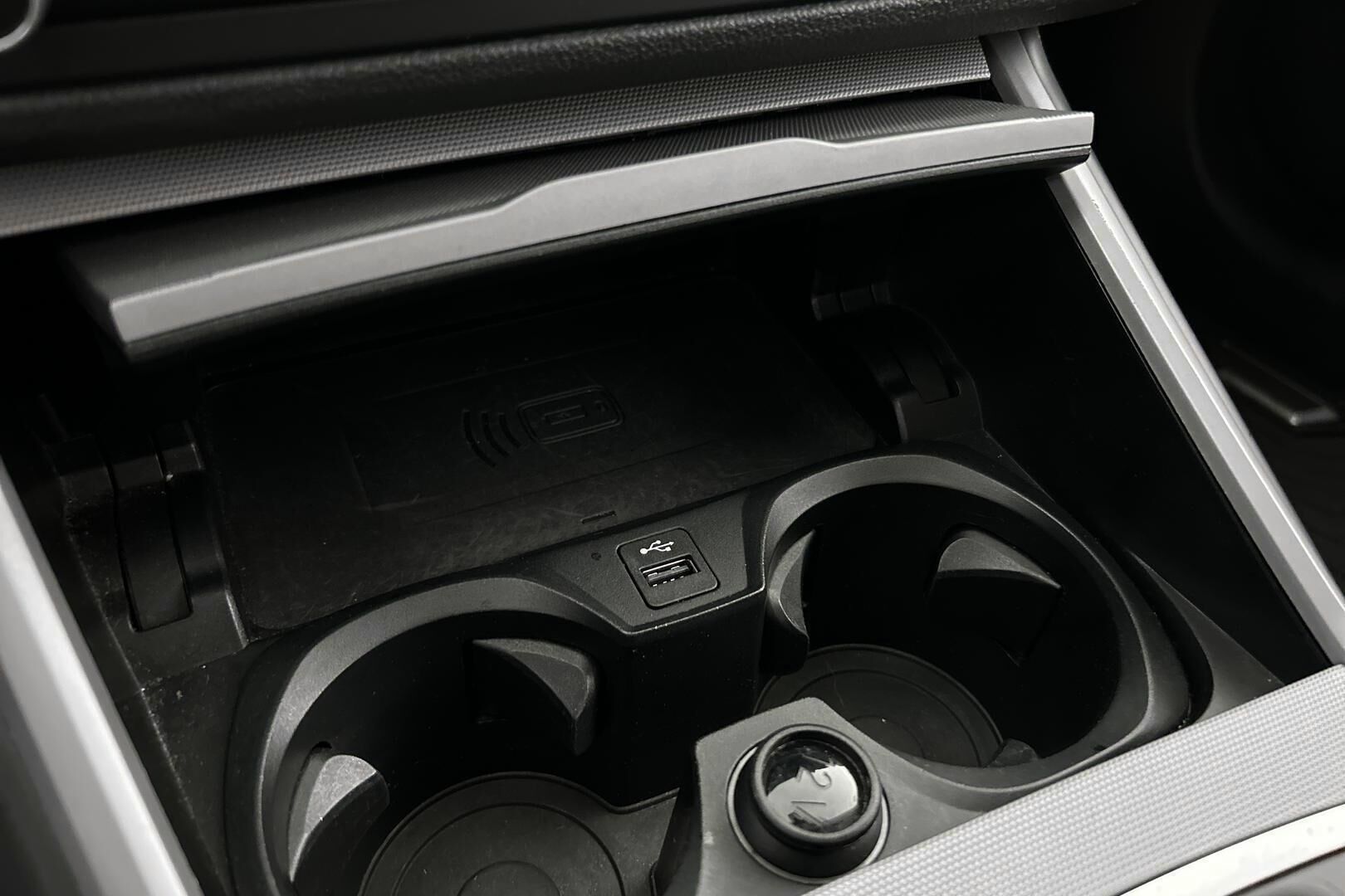 BMW 3-SARJA iso kuva 20