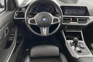 BMW 3-SARJA esikatselu 16