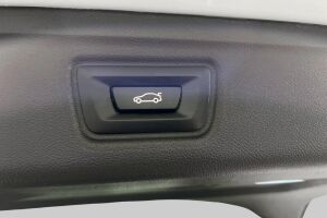 BMW 3-sarja esikatselu 10