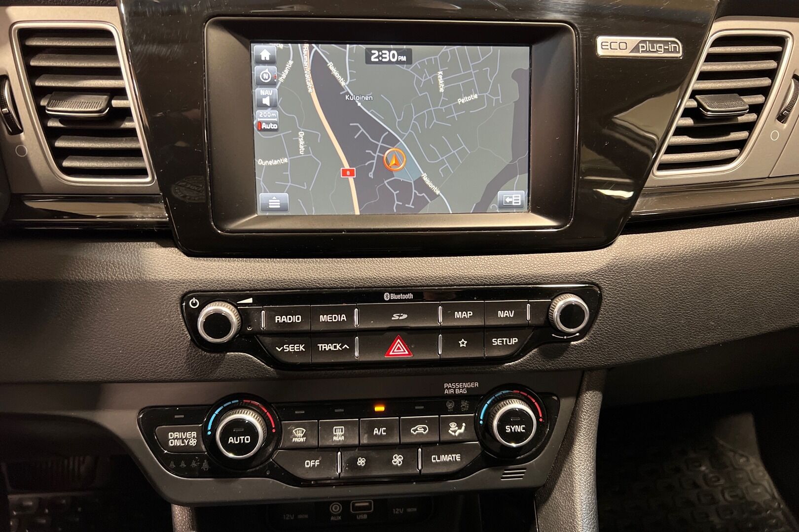 Kia Niro iso kuva 12