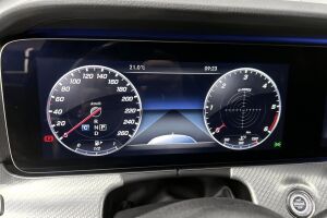 Mercedes-Benz E esikatselu 12