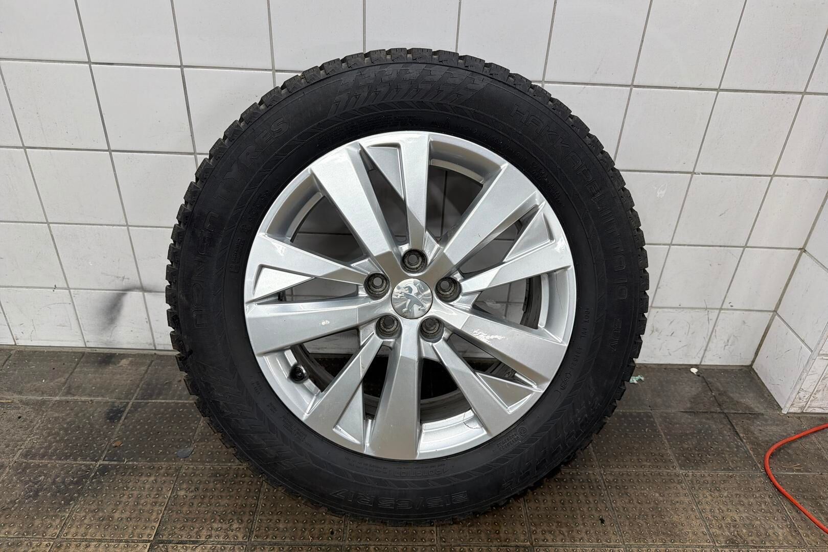 Peugeot 3008 iso kuva 10