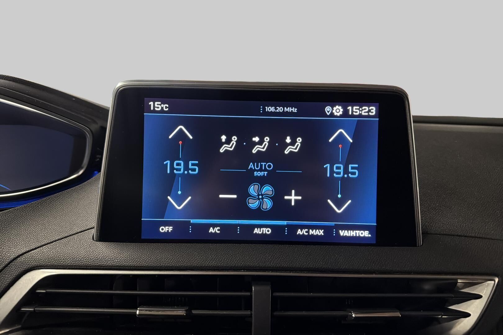 Peugeot 3008 iso kuva 20
