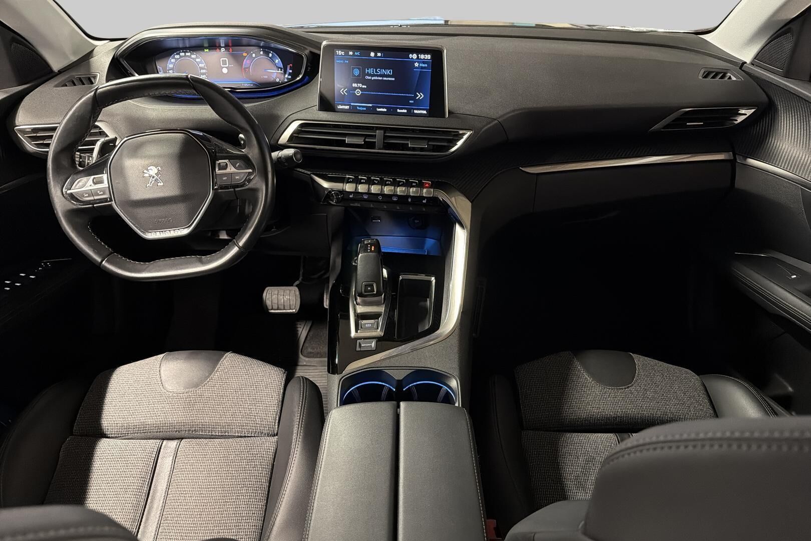 Peugeot 3008 iso kuva 7