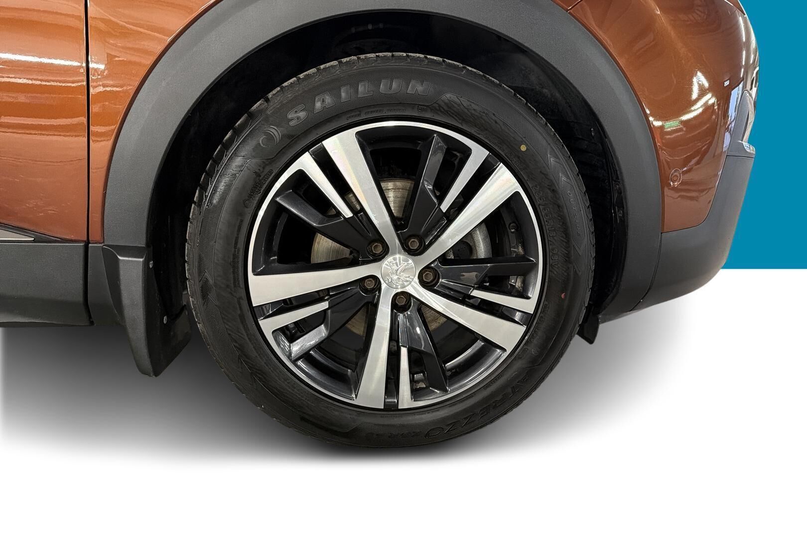 Peugeot 3008 iso kuva 9