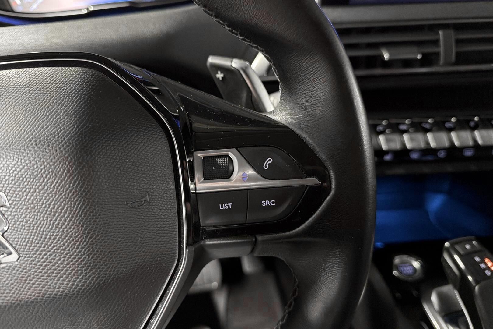 Peugeot 3008 iso kuva 12