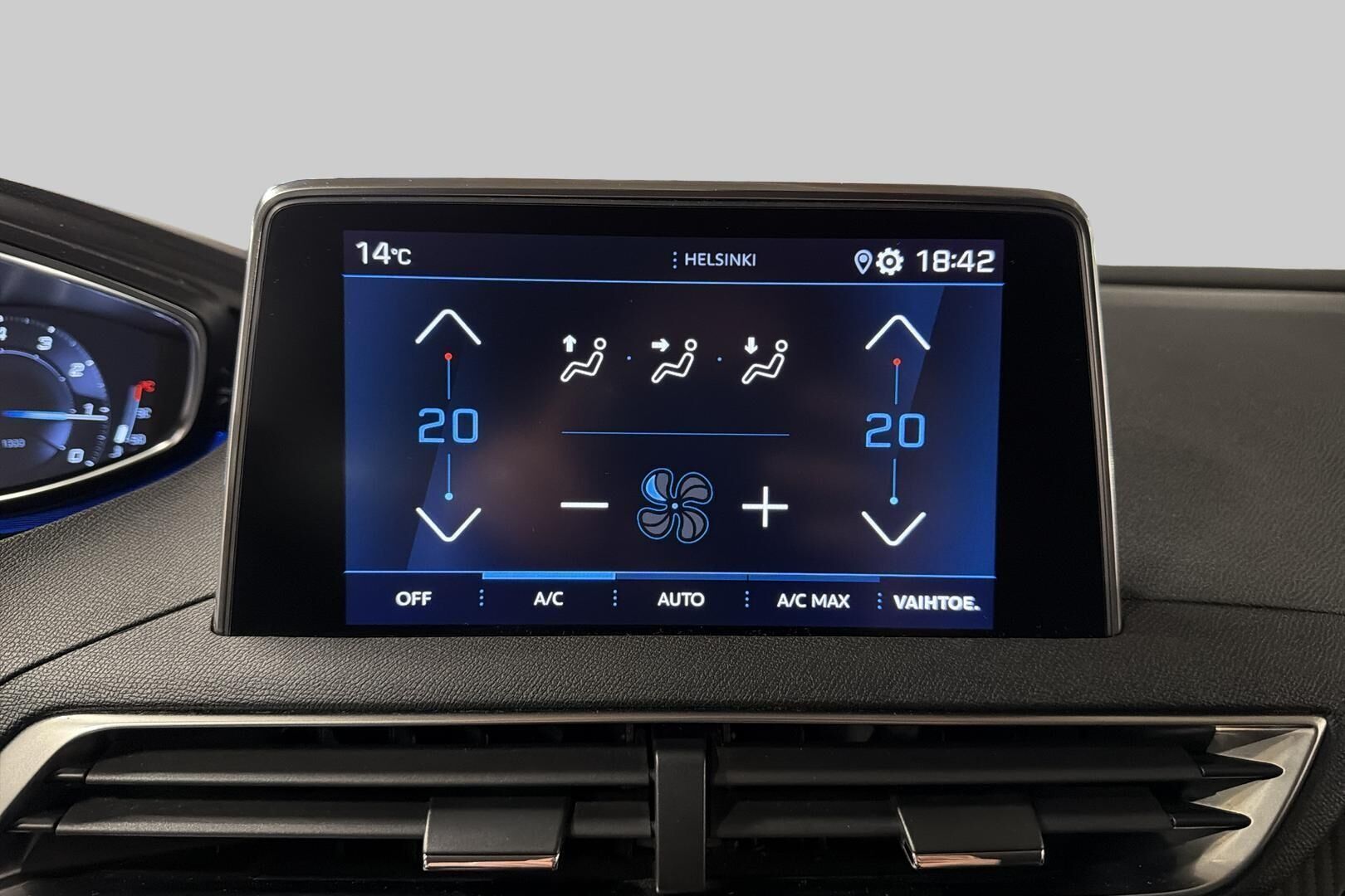 Peugeot 3008 iso kuva 17