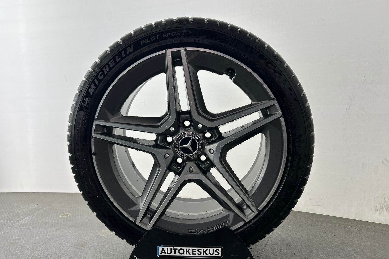 Mercedes-Benz C iso kuva 14