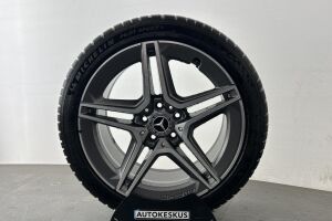 Mercedes-Benz C esikatselu 14