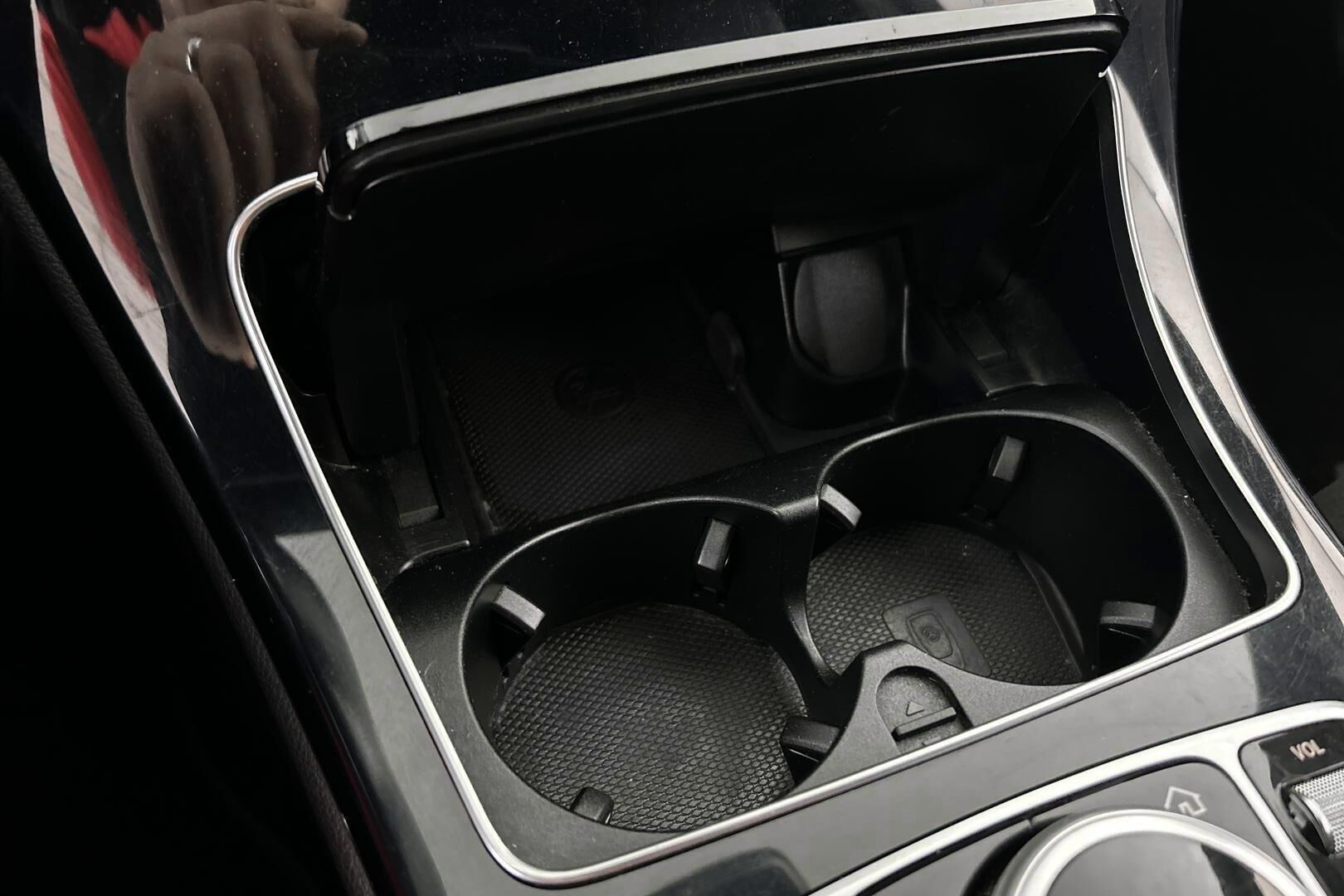 Mercedes-Benz C iso kuva 22