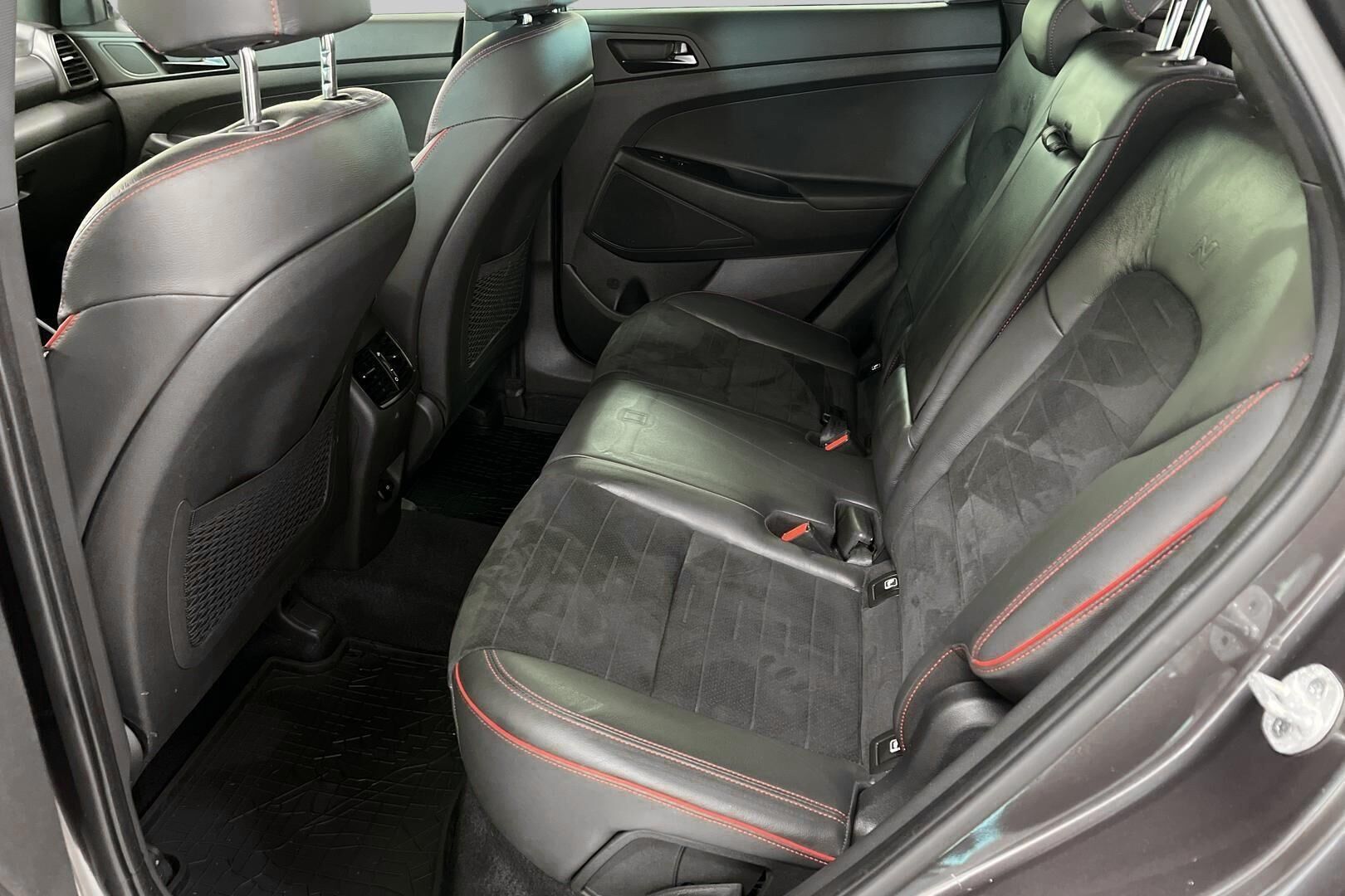 Hyundai Tucson iso kuva 10