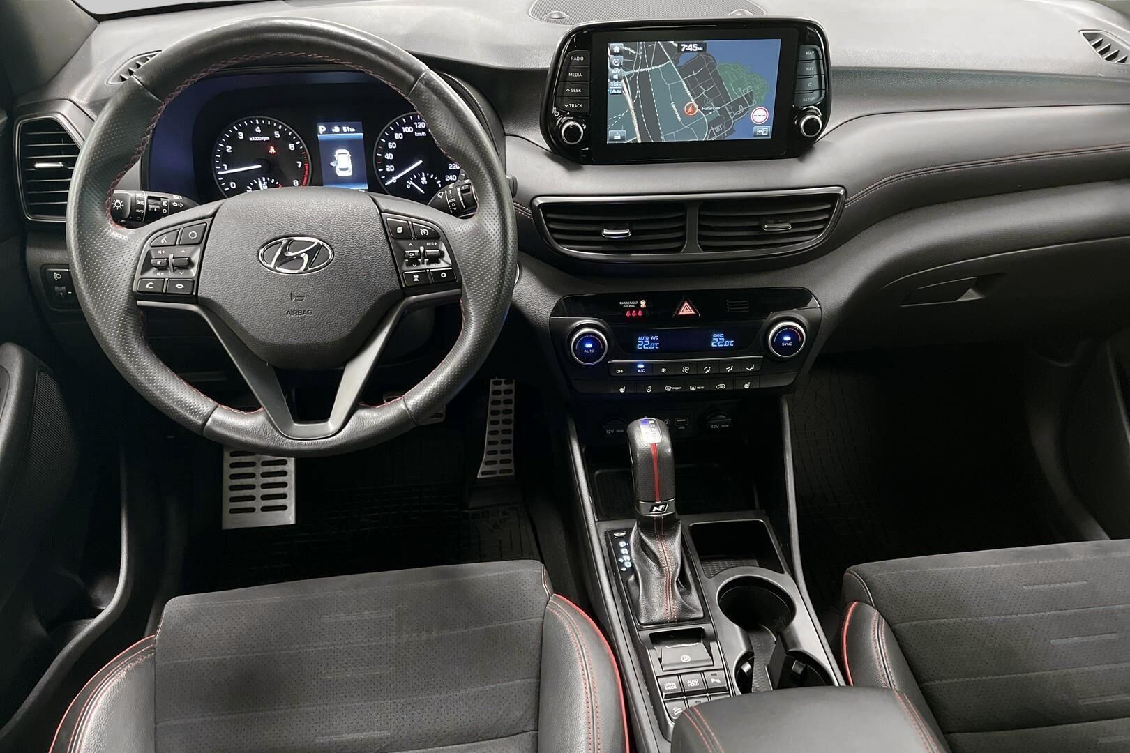 Hyundai Tucson iso kuva 11