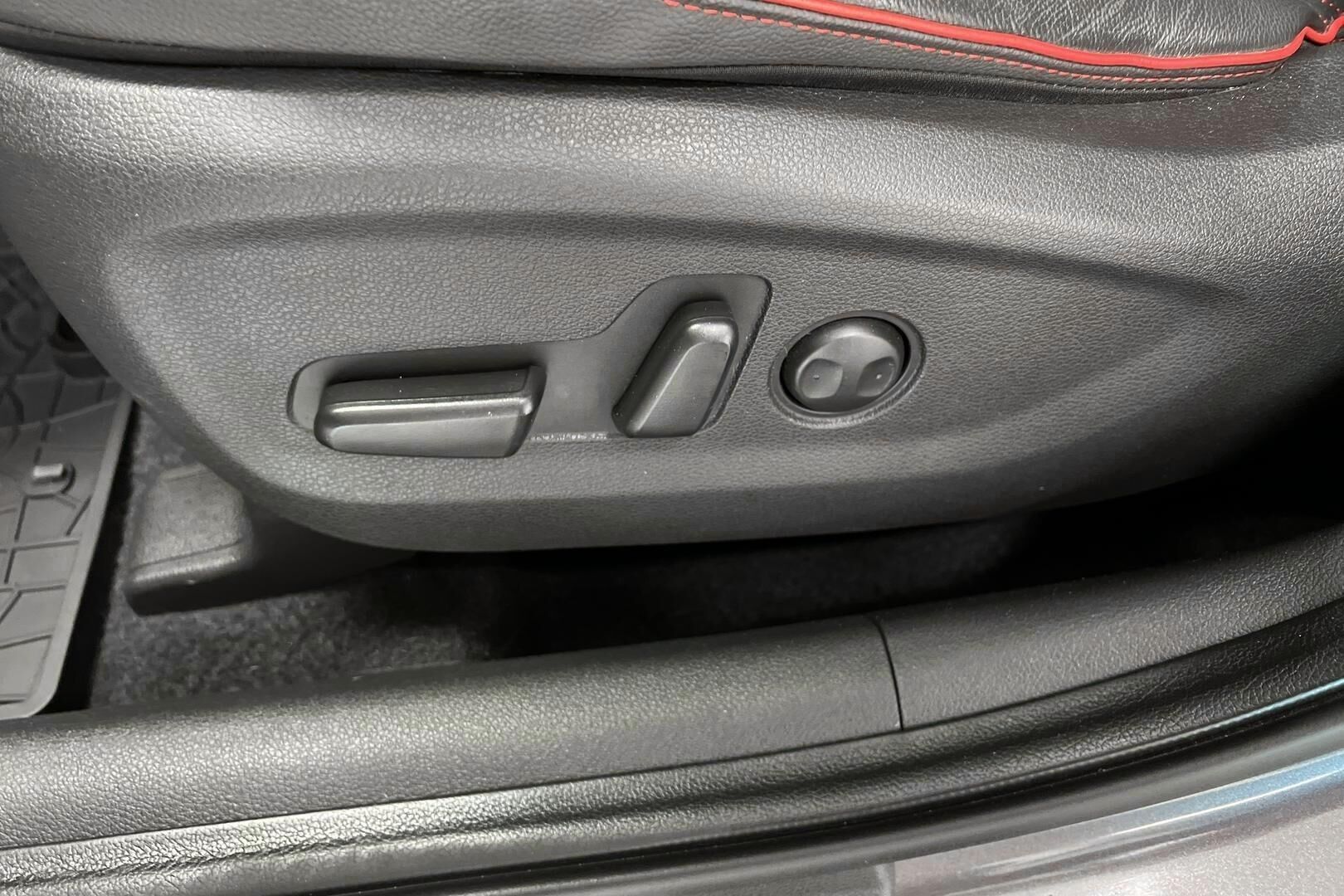 Hyundai Tucson iso kuva 21